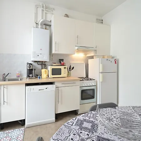 A Luchon アパート *